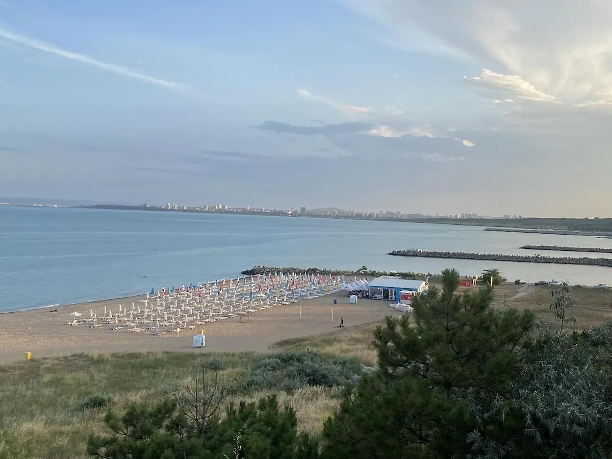 Sea Sunrise Apartment Burgas