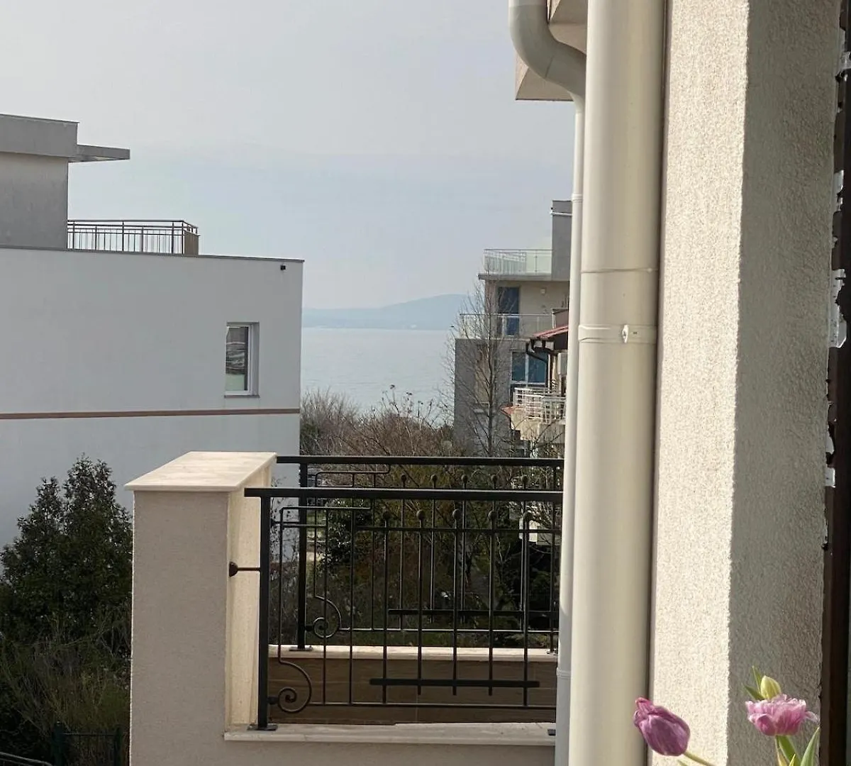 Sea Sunrise Apartment Burgas City