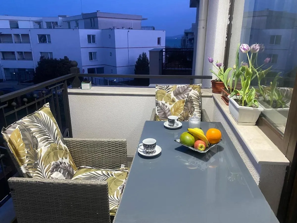 Sea Sunrise Apartment Burgas City