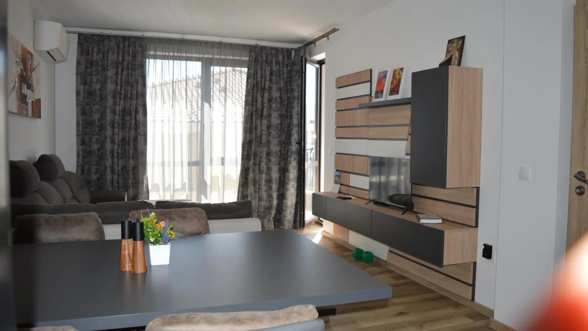 Sea Sunrise Apartment Burgas City