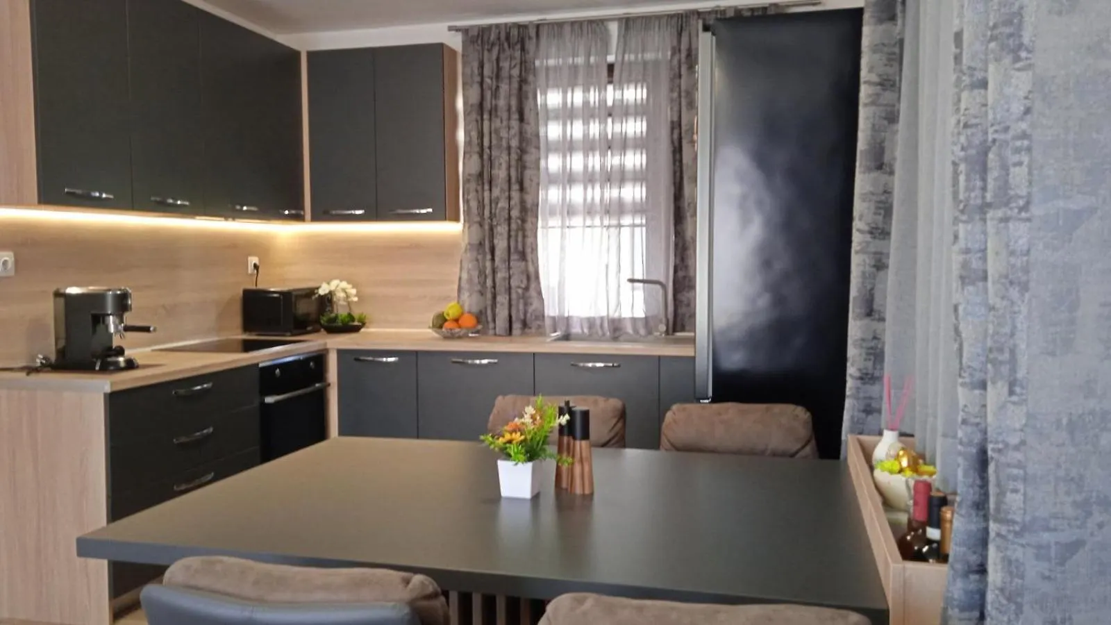 Sea Sunrise Apartment Burgas City